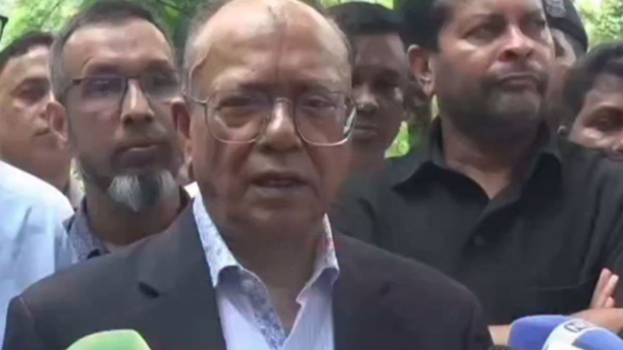 লেমুর চুরির ঘটনা নিয়ে পরিবেশ মন্ত্রী পদক্ষেপের ঘোষণা