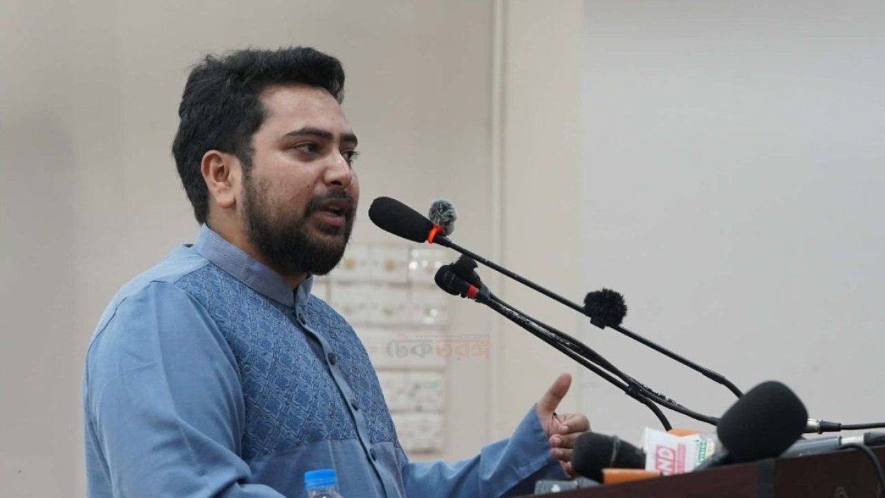 ভারতের আন্দোলনরত তরুণদের পাশে থাকার ঘোষণা নাহিদ ইসলামের