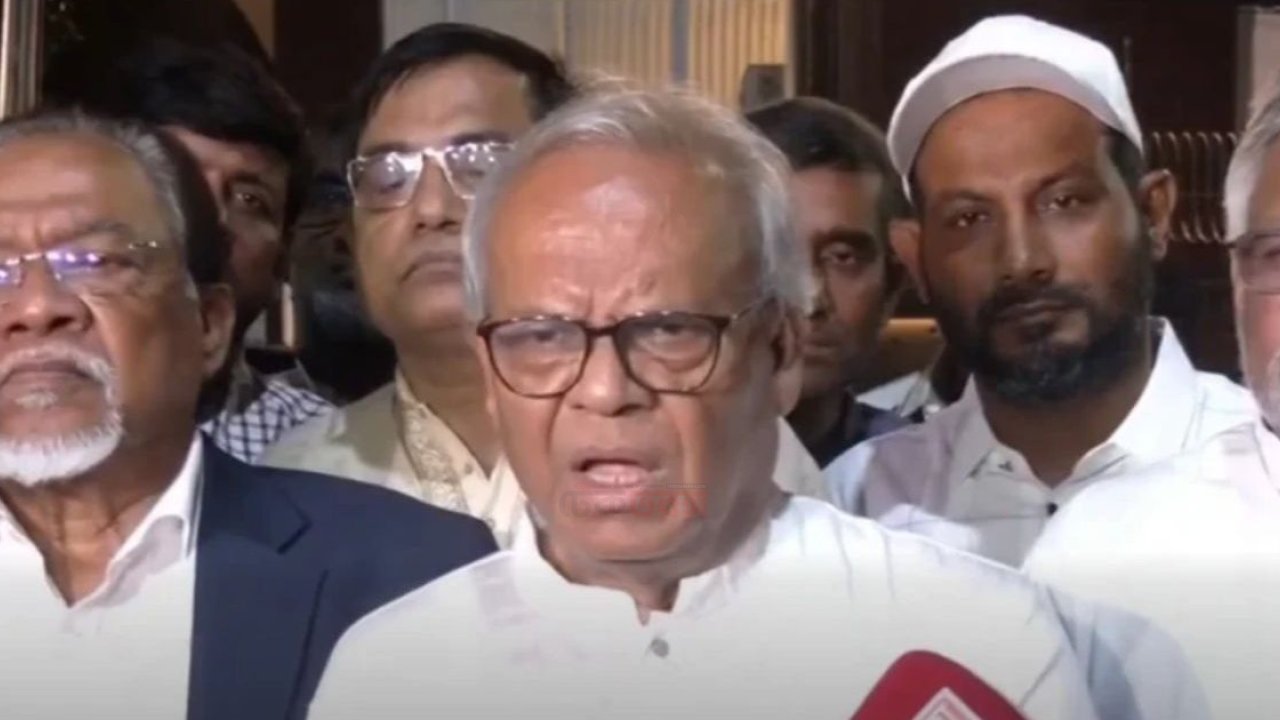 দুর্গাপূজায় প্রতিটি মণ্ডপে নেতা-কর্মীরা স্বেচ্ছাসেবকের ভূমিকায় থাকবে: রিজভী