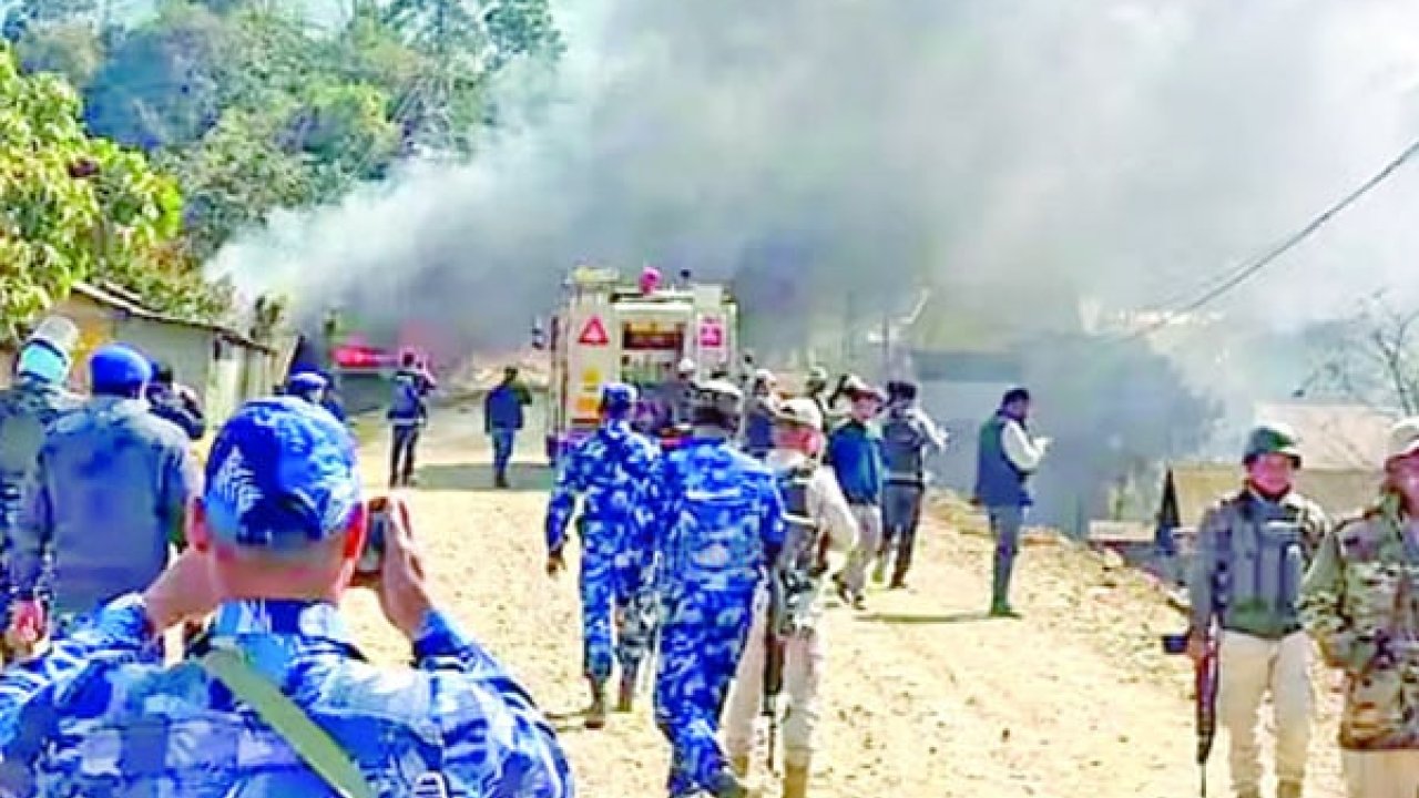 মণিপুরে সহিংসতায় নিহত ৯