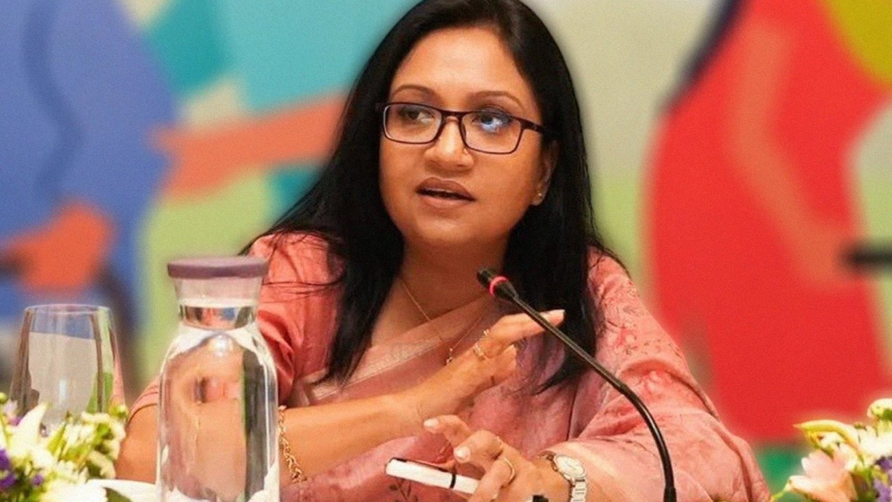 ‘আমাদের কন্যারা মহাকালের বুকজুড়ে অস্তিত্ব জানান দিয়ে যাক প্রতিমুহূর্তে’
