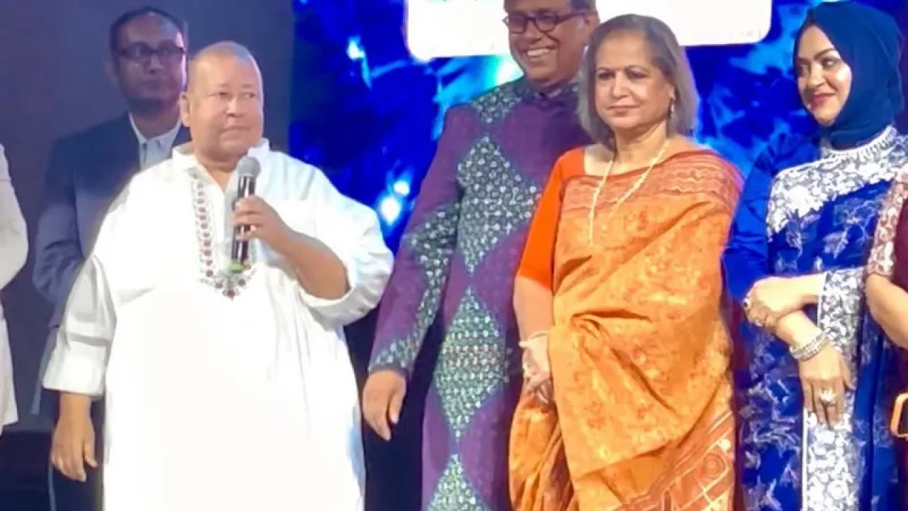 সাগর ভাই এসে আলোকিত করলেন ঢালিউড উৎসব