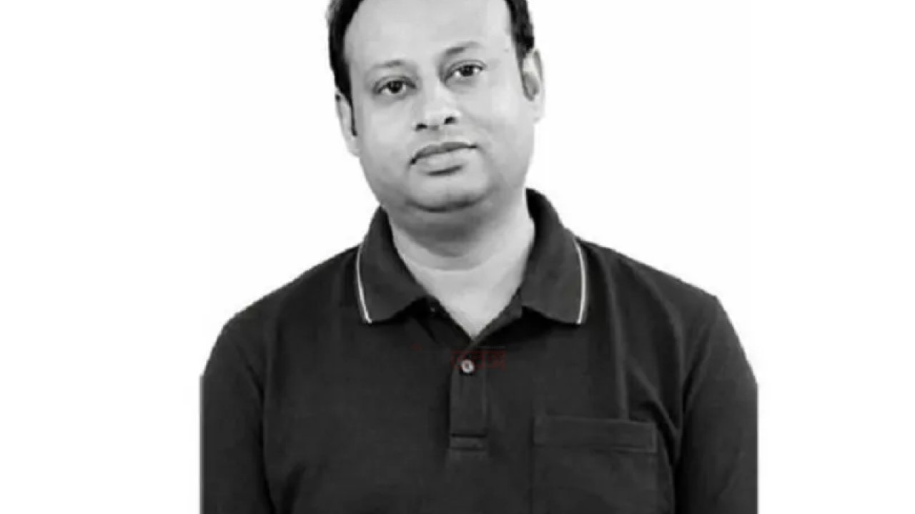 ঢাকায় বাধা, রাউজানে সম্প্রীতি: রোটনকে শেষ বিদায়