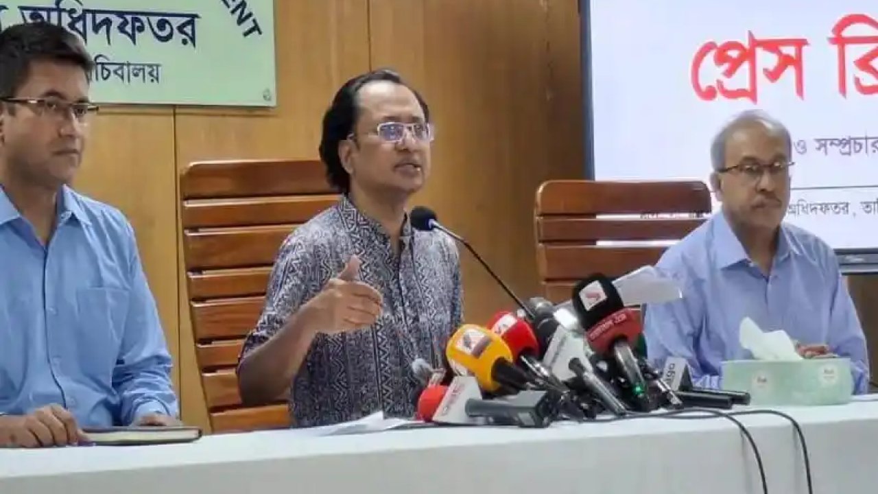 ড. ইউনূসকে হেনস্তা ও বিদেশে থাকা আওয়ামী সংশ্লিষ্টদের বিষয়ে যা বললেন প্রধানমন্ত্রীর উপদেষ্টা
