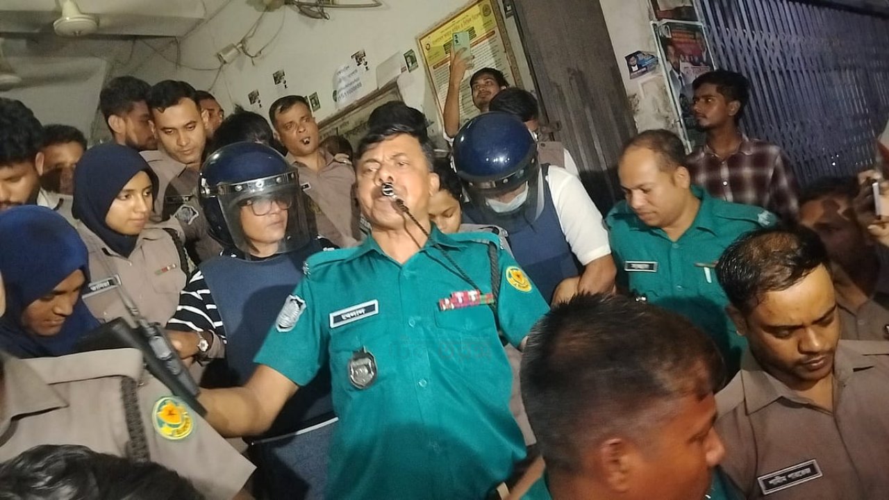 চার দিনের রিমান্ডের পর দুই সাবেক সেনা কর্মকর্তা কারাগারে