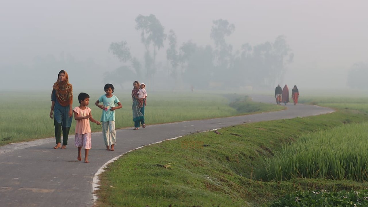 হেমন্ত ঋতু শুরু, দেশজুড়ে আবহাওয়া পরিবর্তন