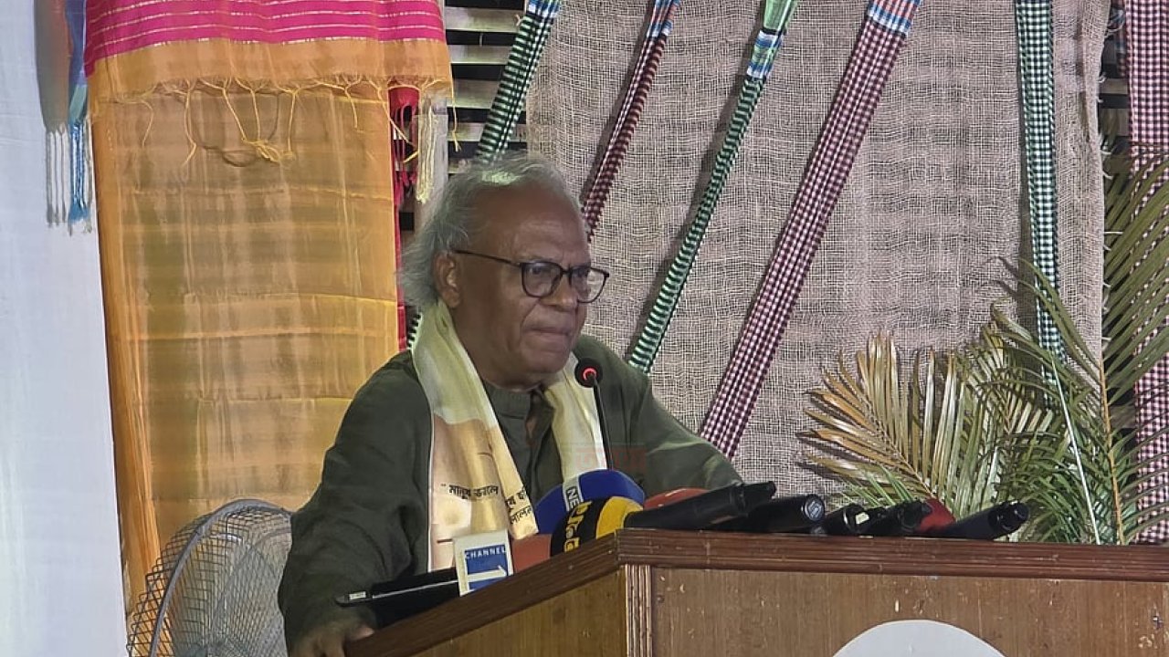 স্বাধীনতার কথা বলে দিল্লির কৃতদাসত্ব করেছে আওয়ামী লীগ সরকার: রুহুল কবির রিজভী